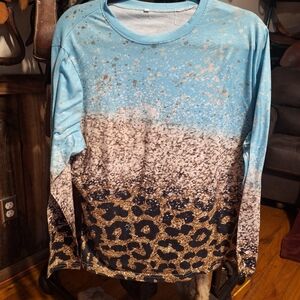 Colorful long sleeve tee. Size 2XL